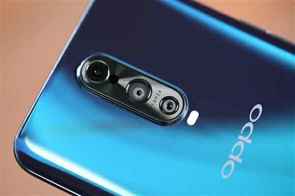 Oppo released 10x optical zoom for its upcoming mobile.